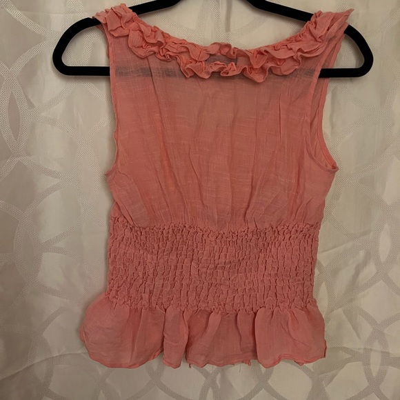 Women’s Ruffled top - Picture 9 of 9
